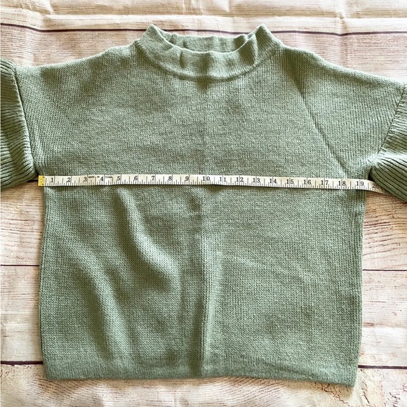 Poof Green Pullover Ruffle Tiered Sleeve Sweater - Picture 4 of 7